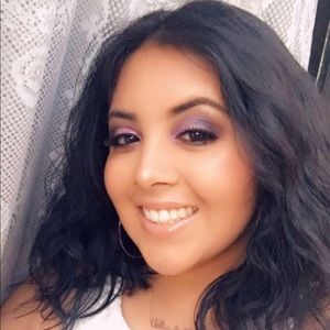 Meet your Posher, Estrella